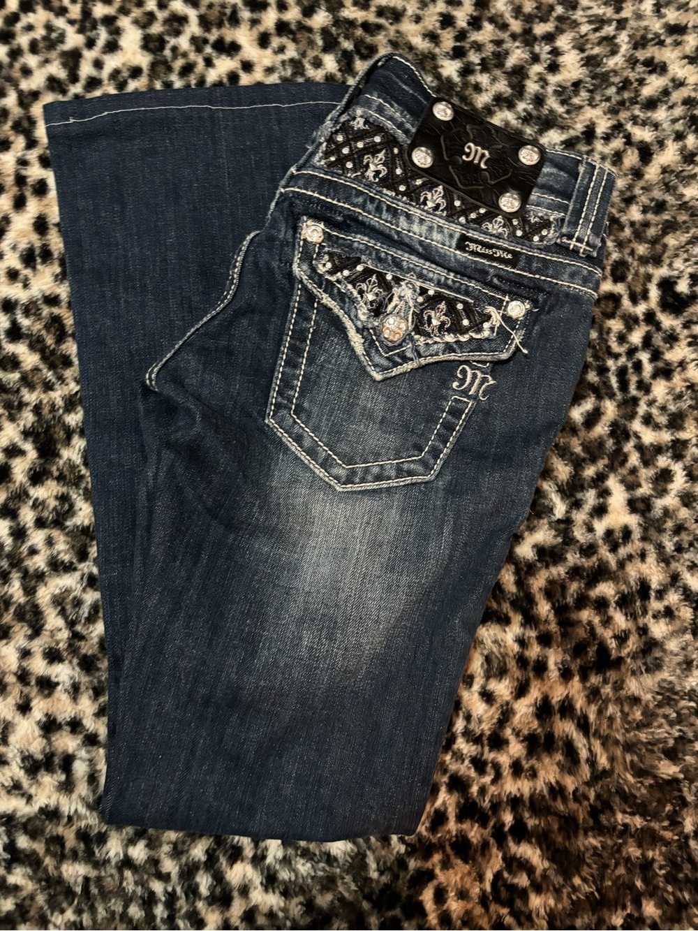 Miss Me Jeans Womens 27 Bootcut
Embellished Rhinestone Flap Pocket Y2K